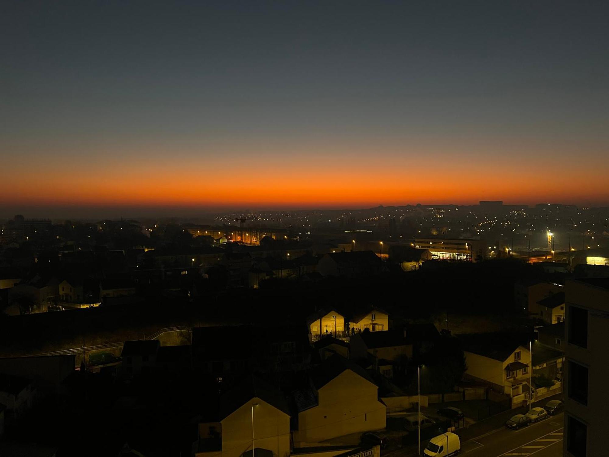 Chambre Artistique En Colocation Entre Disneyland Et Paris Neuilly-sur-Marne Exteriör bild